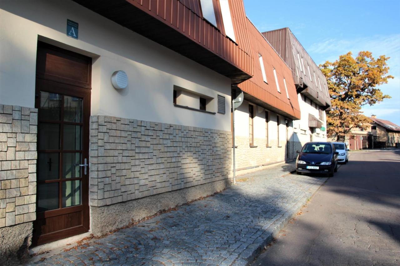 Apartman U Dubu Jablonne nad Orlici Ngoại thất bức ảnh